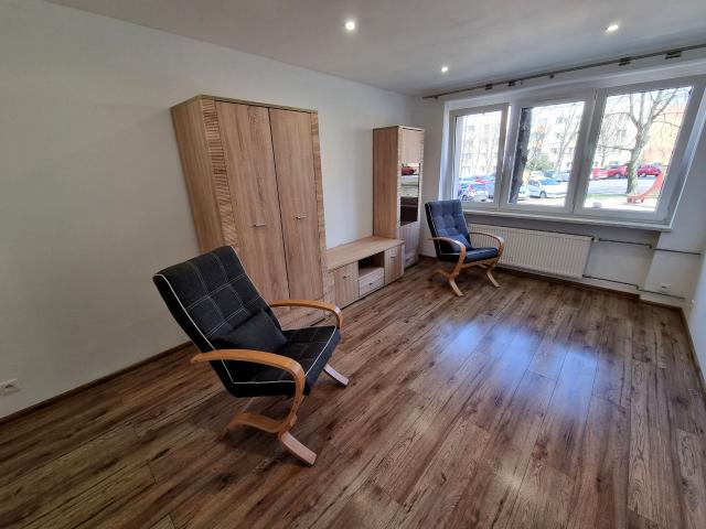 Mieszkanie kawalerka z oddzielną kuchnią 31 m² na wynajem ul. Wielka Skotnica, Mysłowice, Wielka Skotnica