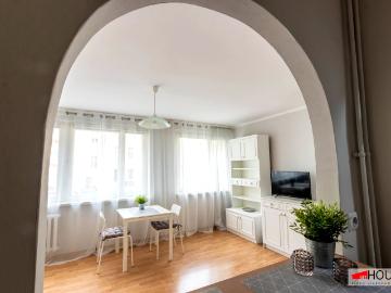 Mieszkanie kawalerka z aneksem kuchennym 30,67 m² na wynajem ul. Ogrodowa, Bolesławiec