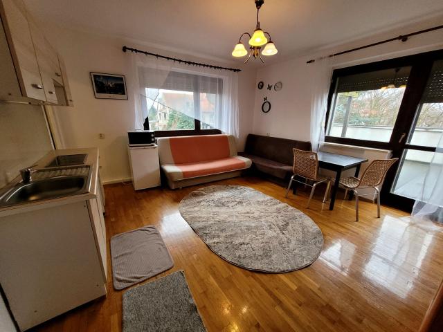 Mieszkanie kawalerka z aneksem kuchennym 32 m² na wynajem Legnica