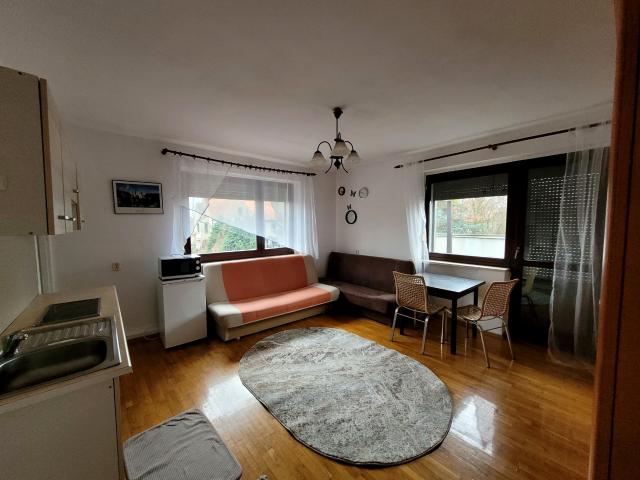 Mieszkanie kawalerka z aneksem kuchennym 32 m² na wynajem Legnica