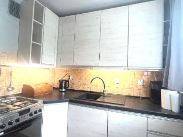 Mieszkanie kawalerka z kuchnią z oknem 33 m² na wynajem ul. Popiełuszki, Chrzanów, Śródmieście