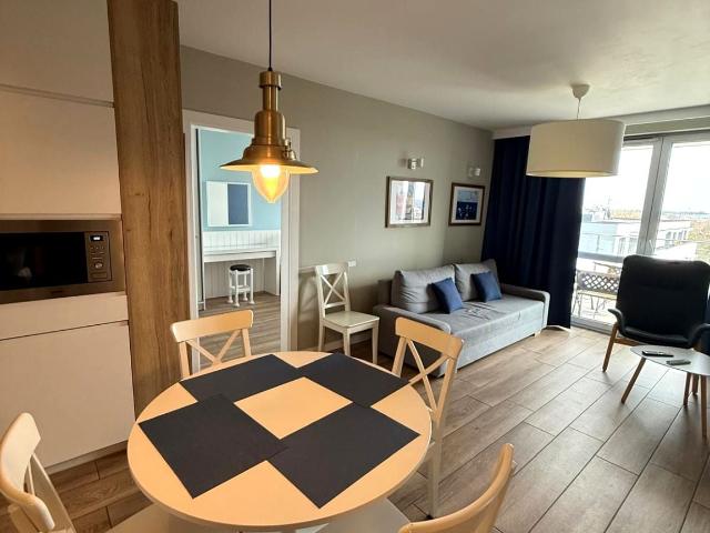 Mieszkanie w apartamentowcu 65,41 m² nad morzem na wynajem ul. Łopuskiego, Kołobrzeg, centrum