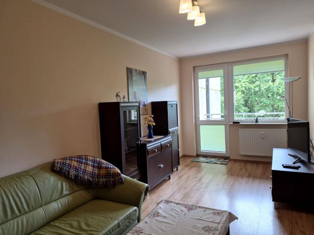 Mieszkanie w bloku mieszkalnym 43 m² przy lesie na wynajem Ustka, Na Wydmie