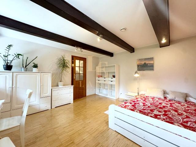 Mieszkanie w domu wielorodzinnym 54 m² przy lesie na wynajem ul. Strzegomska, Warszawa
