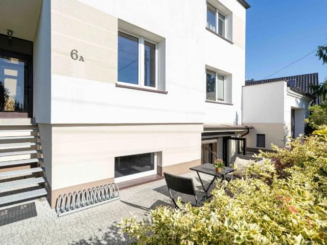 Mieszkanie z ogródkiem w domu Smochowice 45 m²