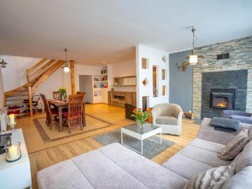 Mieszkanie 178,21 m² z oddzielną kuchnią na wynajem Ściegny