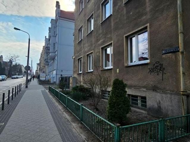 Mieszkanie 101 m² z oddzielną kuchnią na wynajem Poznań, Jeżyce