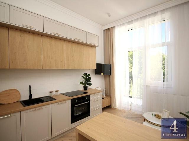 Mieszkanie 28 m² z oddzielną kuchnią na wynajem ul. Sowińskiego, Tarnów, Centrum