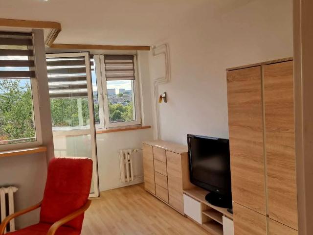 Mieszkanie 29 m² z oddzielną kuchnią na wynajem Rybnik, Dworek, śródmieście