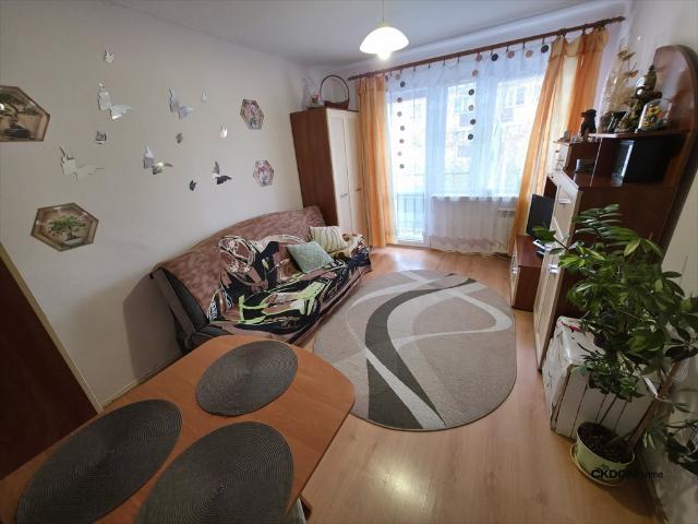 2 pokojowe mieszkanie z potencjałem balkon i piwnica