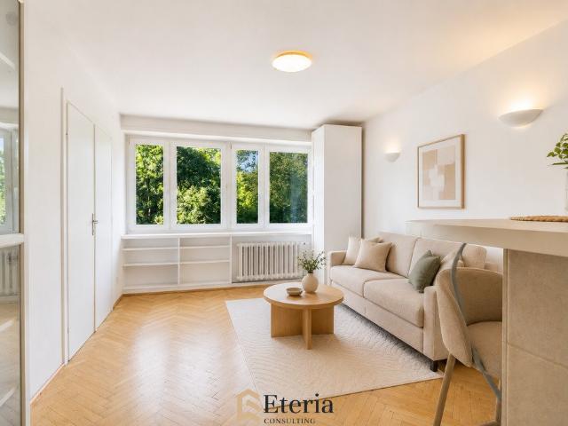 Mieszkanie 35 m² w Warszawie Śródmieście, Smolna 8
