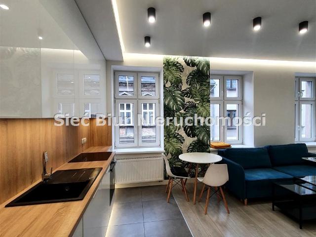 Mieszkanie 35 m² z aneksem kuchennym na wynajem Bielsko Biała, Centrum