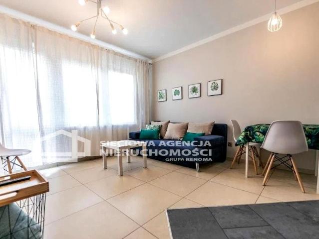Mieszkanie 35 m² z kuchnią z oknem na wynajem ul. Okrzei, Sopot, Dolny Sopot Dolny