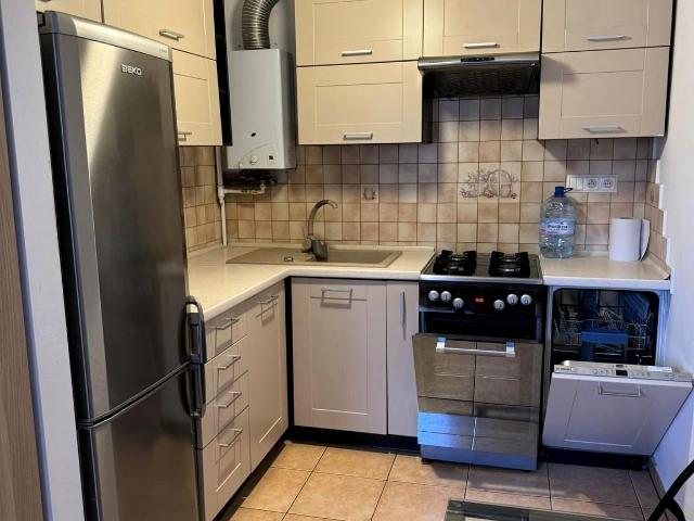 Mieszkanie 37 m² z kuchnią w zabudowie na wynajem ul. 1 Maja, Oława