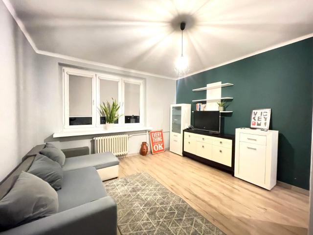 Mieszkanie 37 m² z kuchnią z oknem na wynajem ul. Bardowskiego, Łódź, Koziny