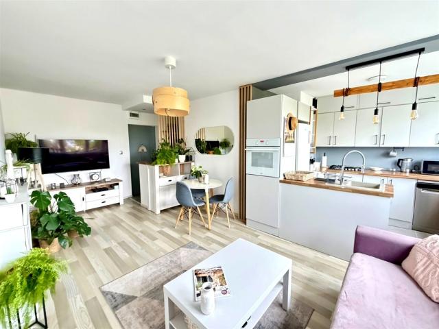 Mieszkanie 37,40 m² z aneksem kuchennym na wynajem ul. Karowa, Bielsko Biała, Złote Łany
