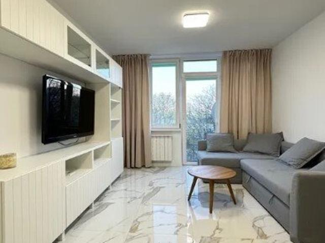 Mieszkanie 37,5 m² w Warszawie balkon, komórka, blisko terenów zielonych