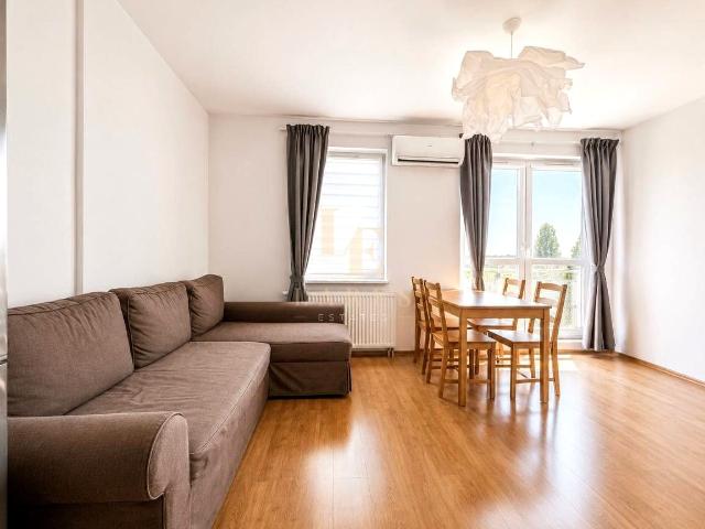 Mieszkanie 38 m² z aneksem kuchennym na wynajem ul. Sierpińskiego, Warszawa, Ochota
