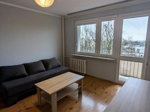 Mieszkanie 30 m² z oddzielną kuchnią na wynajem Kielce, Uroczysko