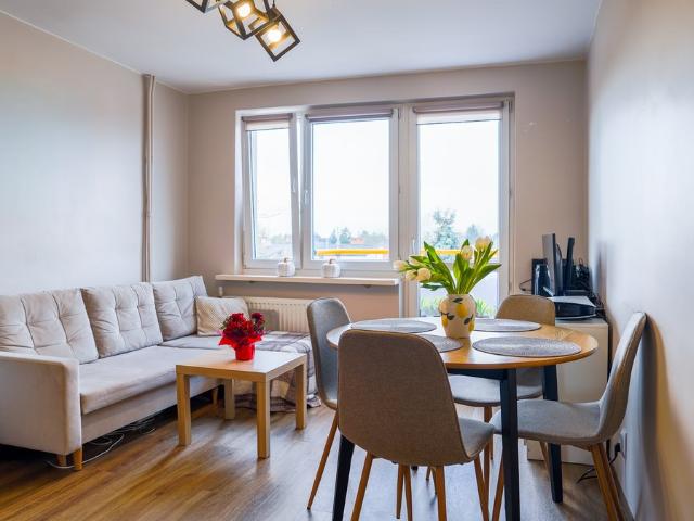 Na sprzedaż nowoczesne 30,3 m² mieszkanie z aneksem w Piastowie