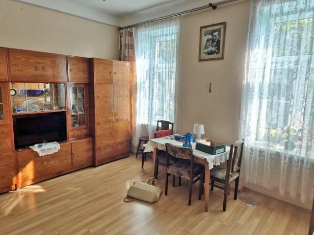 Zapraszam do obejrzenia mieszkania 32,7 m² w Cieszynie z potencjałem!