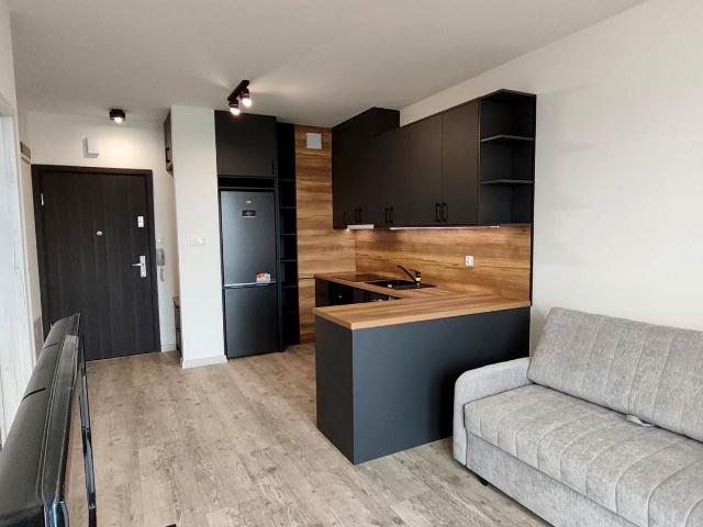Mieszkanie 33 m² z aneksem kuchennym na wynajem ul. Bora Komorowskiego, Tarnów, Grabówka