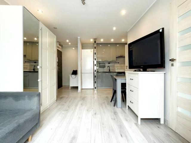Mieszkanie 33,80 m² z kuchnią w zabudowie na wynajem ul. Szymanowskiego, Jelenia Góra, Zabobrze I