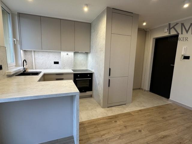 Mieszkanie 45 m² z balkonem, nowoczesny remont polecam!