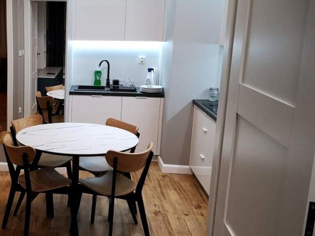 Mieszkanie 45 m² z oddzielną kuchnią na wynajem Wrocław, Szczepin