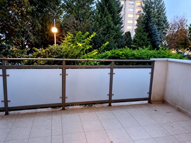 Mieszkanie 46 m² z aneksem kuchennym na wynajem Warszawa, Gocław