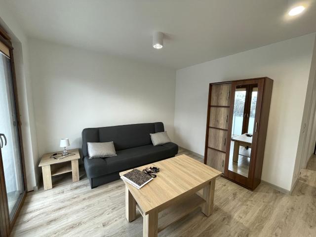 Mieszkanie 46 m² z kuchnią z oknem na wynajem ul. Jutrzenki, Józefosław