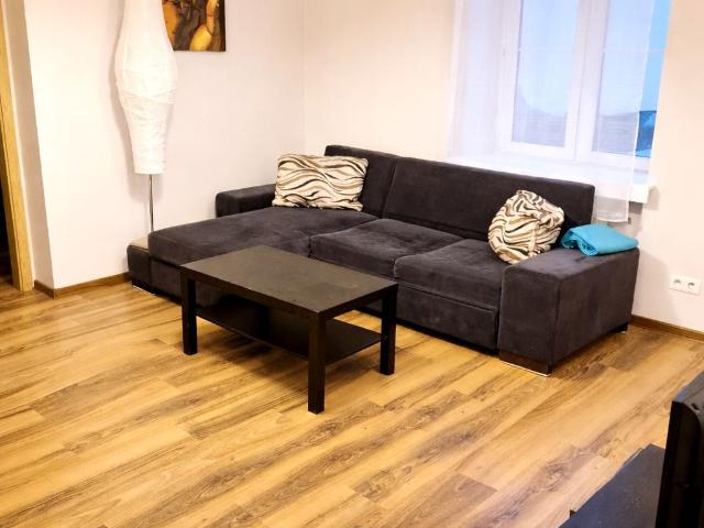 Mieszkanie 47 m² z oddzielną kuchnią na wynajem Poznań, Stare Miasto
