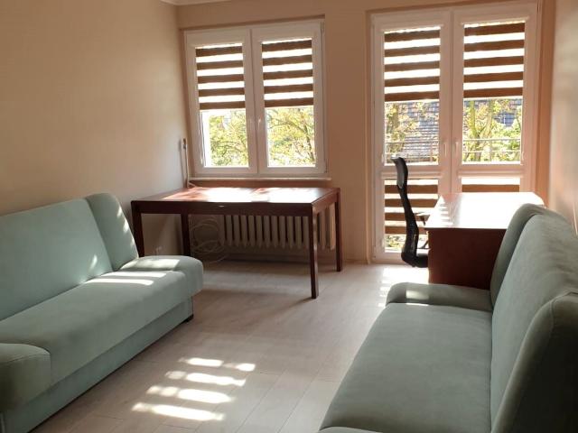 Mieszkanie 47,90 m² z oddzielną kuchnią na wynajem Zabrze