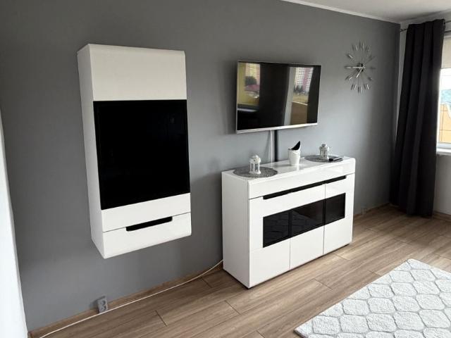 Mieszkanie 48 m² przy lesie na wynajem Wałbrzych, Podzamcze