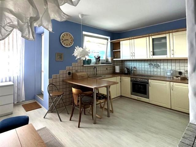 Mieszkanie 48,50 m² z aneksem kuchennym na wynajem ul. Słonecznikowa, Gdynia, Dąbrowa