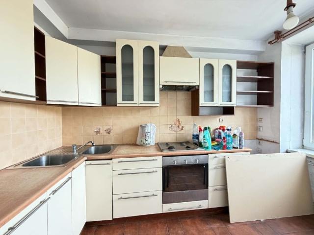 Mieszkanie 54,5 m² do remontu, 3 pokoje polecam