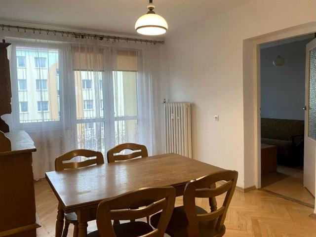 Mieszkanie 57 m², Poddębice