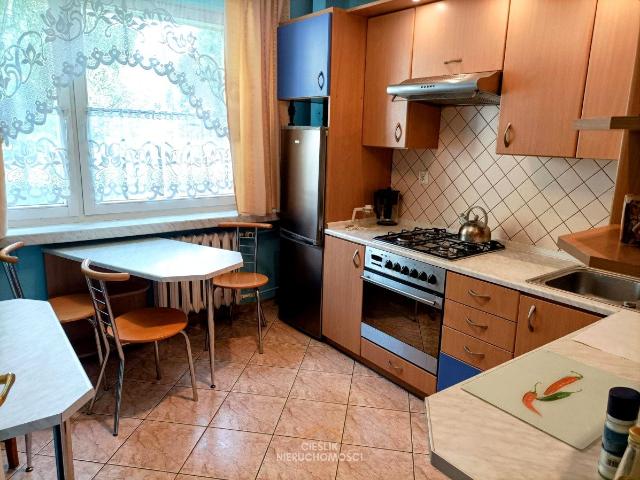 Mieszkanie 51 m² z oddzielną kuchnią na wynajem ul. Ujejskiego, Tychy, Urszula U
