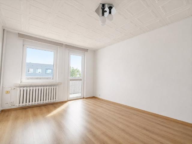 Polecam mieszkanie 52 m² do remontu z balkonem w Mikulczycach