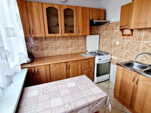 Mieszkanie 53 m² z kuchnią w zabudowie na wynajem ul. Kochanowskiego, Strzegom