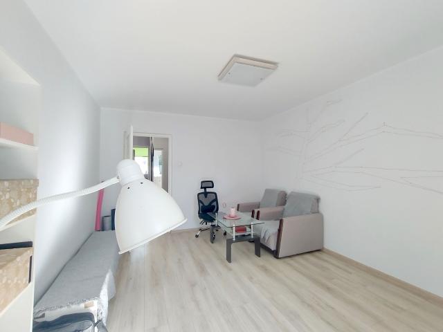 Mieszkanie 53 m² z oddzielną kuchnią na wynajem Łódź, Zarzew