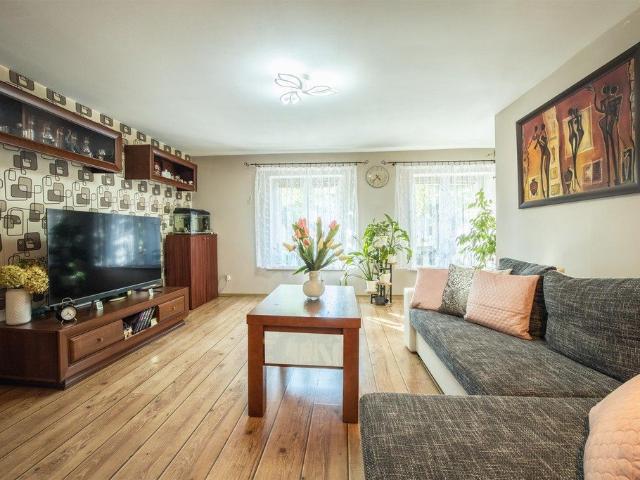 Bezczynszowe mieszkanie na parterze z tarasem i dużą komórką