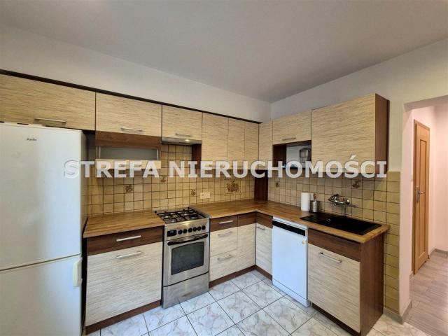 Mieszkanie 65 m2 z ogródkiem w domku, garaż ul. Zgodna, Tomaszów Mazowiecki