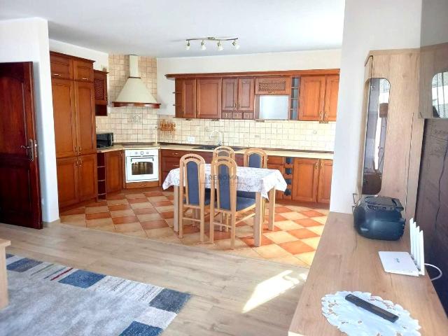 Mieszkanie 65 m² z kuchnią z oknem na wynajem Świdnica