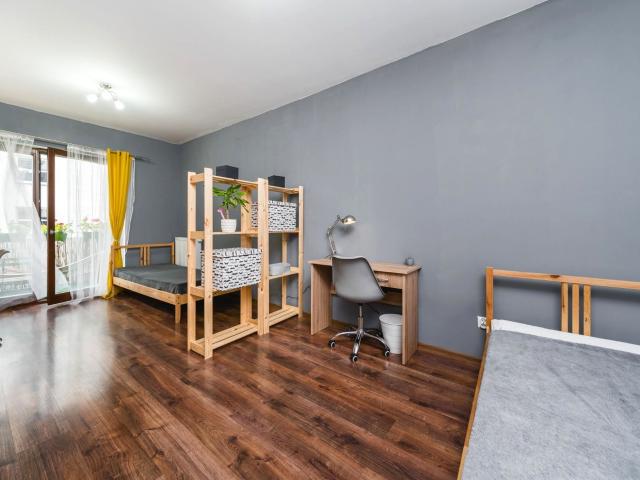 Mieszkanie 66 m² z oddzielną kuchnią na wynajem ul. Szafrana, Kraków