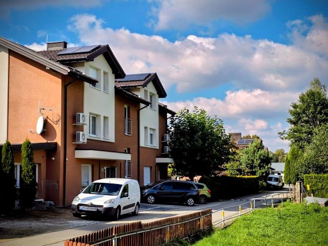 Mieszkanie 60 m² z kuchnią z oknem na wynajem ul. Szkolna, Myślenice, Zarabie