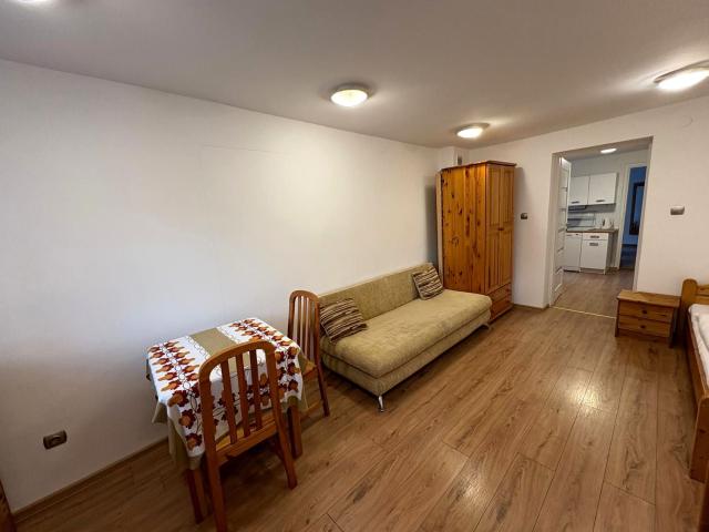 Mieszkanie 60 m² z oddzielną kuchnią na wynajem Jelenia Góra, Śródmieście