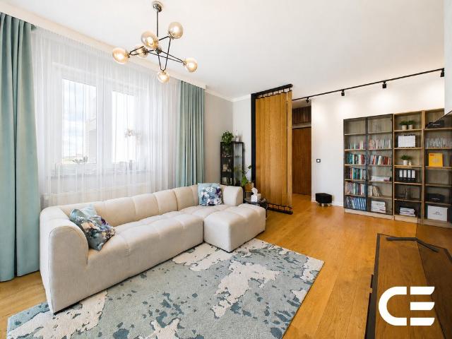 Mieszkanie 60,59 m² z ogrodem zimowym i garażem w Złotnikach