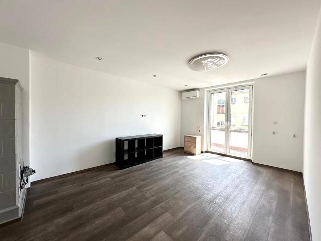 Mieszkanie 77 m² z oddzielną kuchnią na wynajem Wrocław, Ołbin