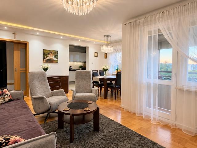 Mieszkanie 90,8 m² z panoramicznym widokiem polecam!